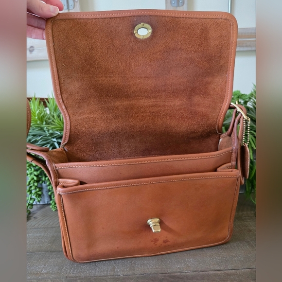 Vintage Coach Convertable Clutch Crossbody-  British Tan- Made In The USA - Picture 8 of 16